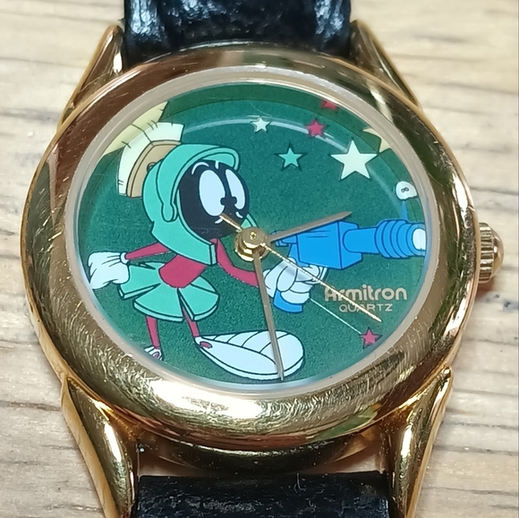 X Looney Tunes Marvin the Martian MOOD dial watch gold tone case 3 hand move - Picture 6 of 15